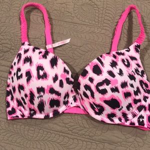 Victoria’s Secret-Pink Push-up Bra